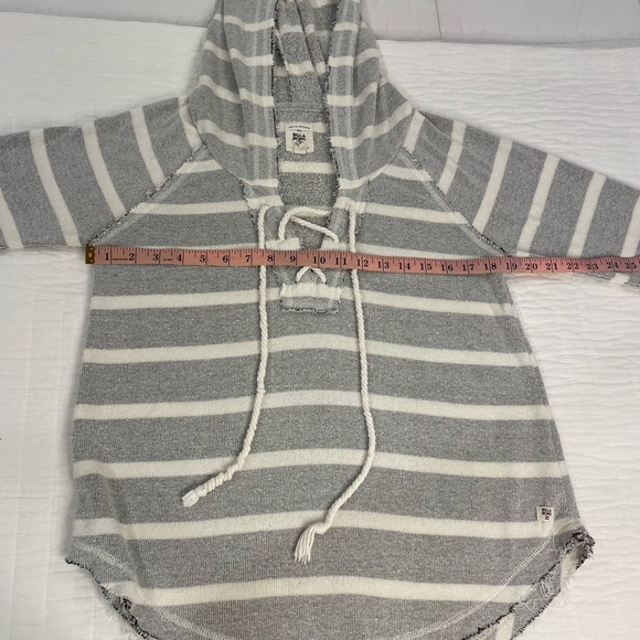 Billabong Size Medium Hoodie - Picture 2 of 8
